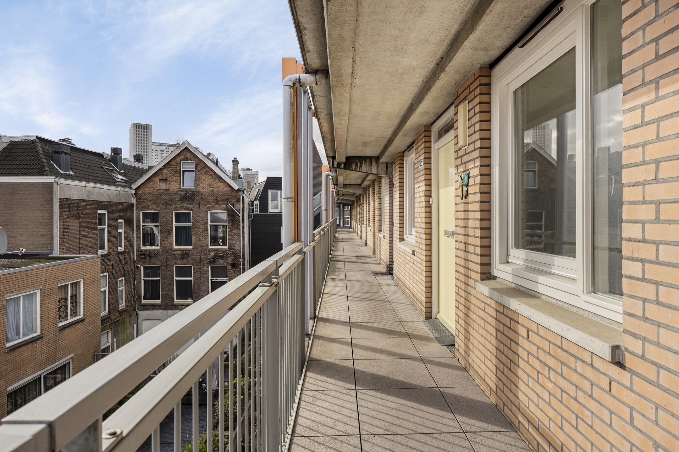 Photo 21 of Nieuwe Binnenweg 125-E