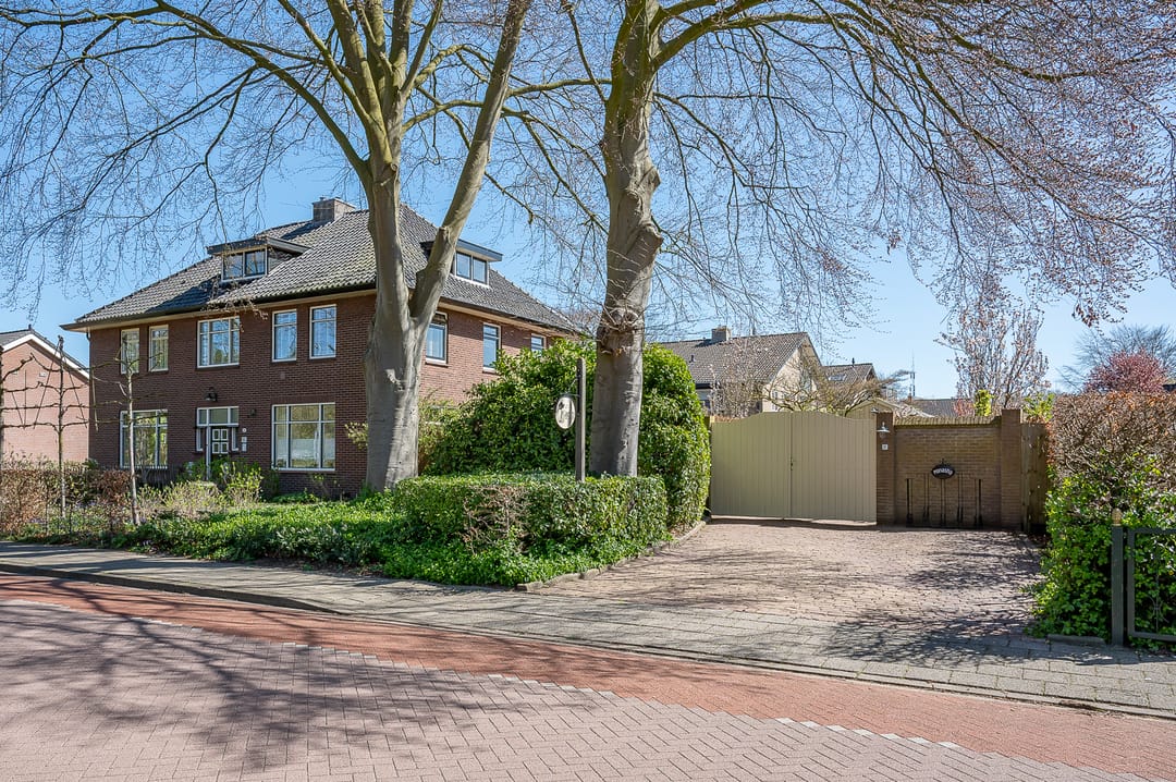 Photo 8 of Ruurloseweg 17