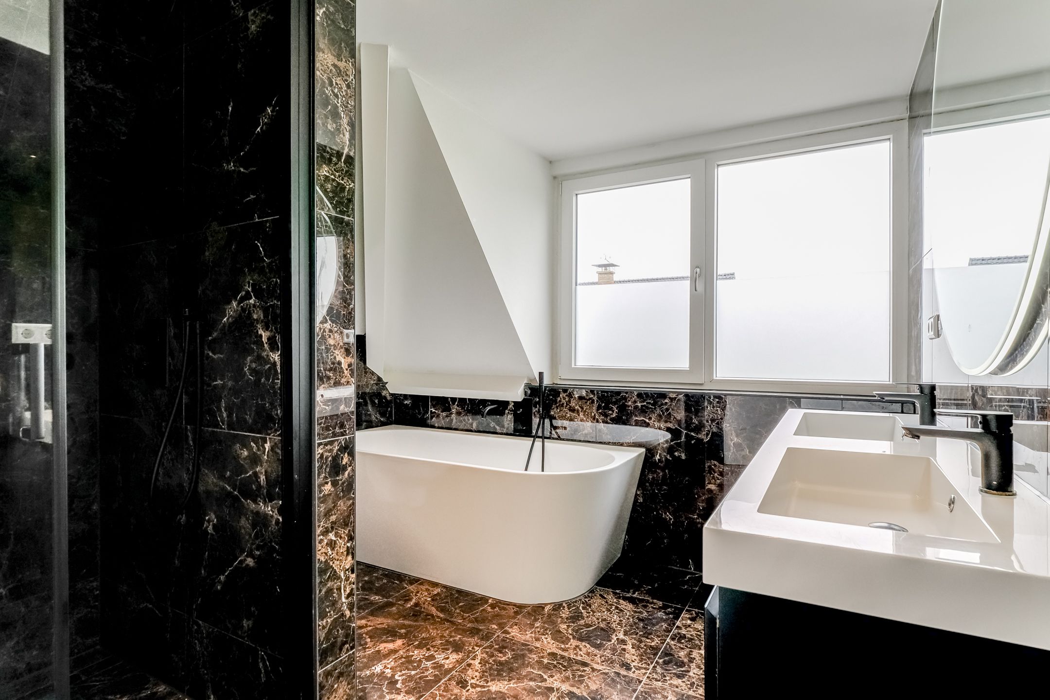 Foto 36 van Havenweg 19-A