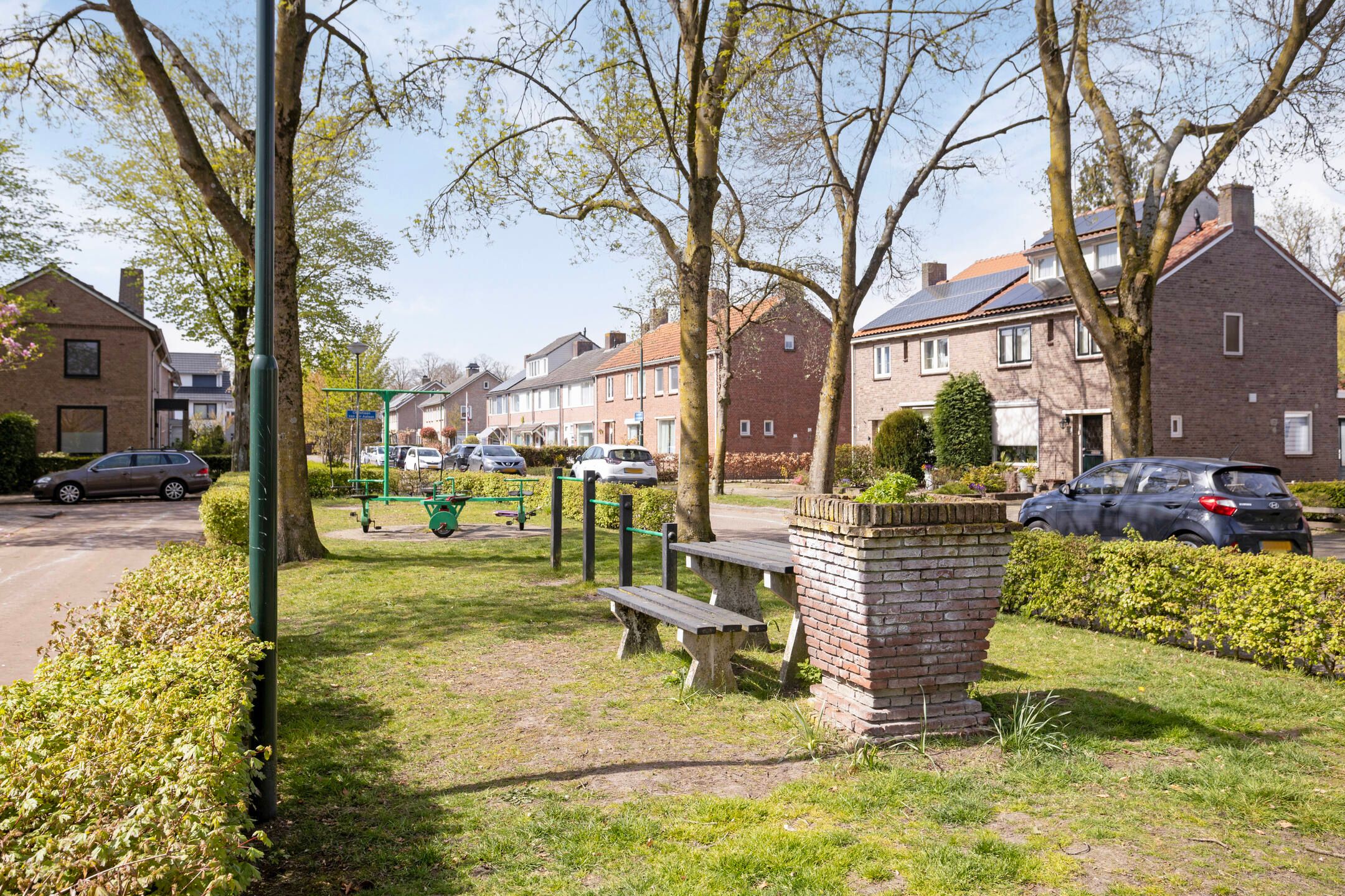 Foto 42 van Burgemeester Suyslaan 10