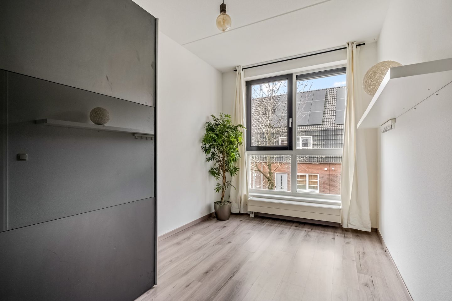 Photo 14 of Dianaplantsoen 60