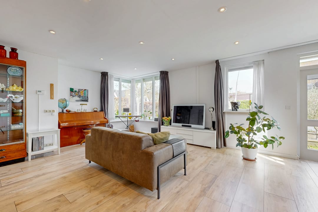 Spacious Detached Home with A+++ Energy Label in Limmen West — 22