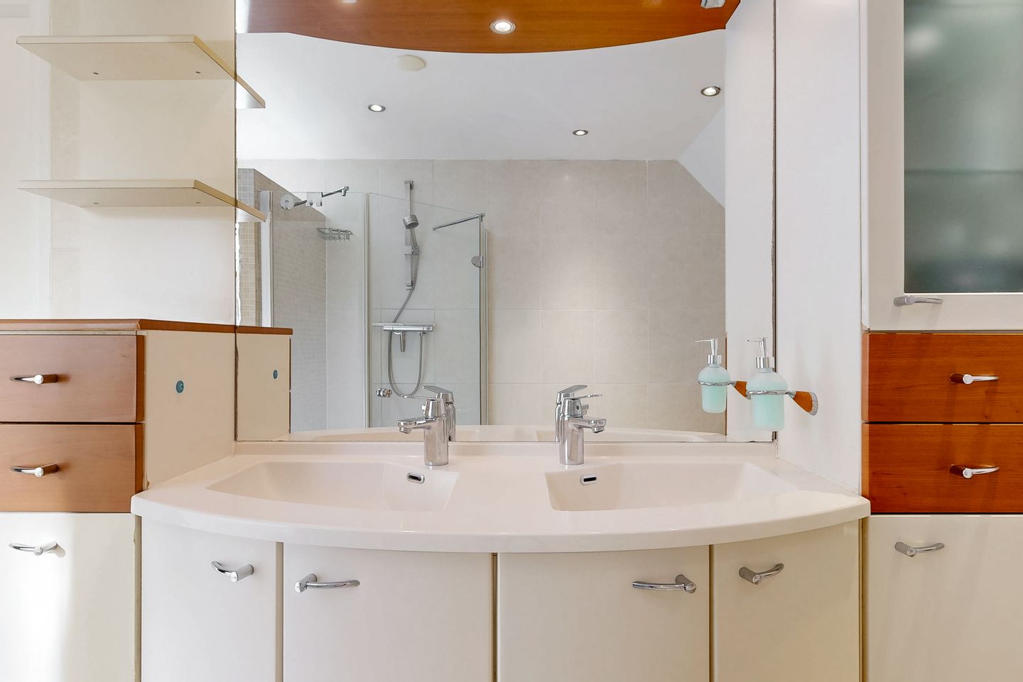 Spacious Detached Home with A+++ Energy Label in Limmen West — 34