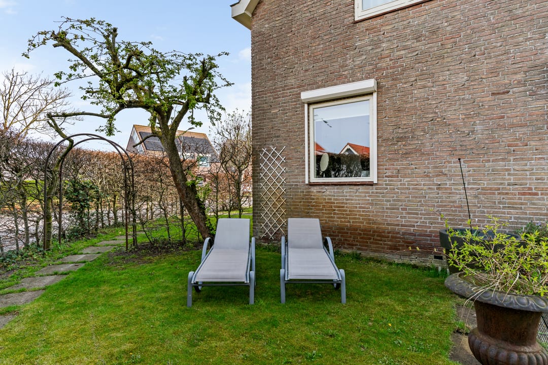 Spacious Detached Home with A+++ Energy Label in Limmen West — 52