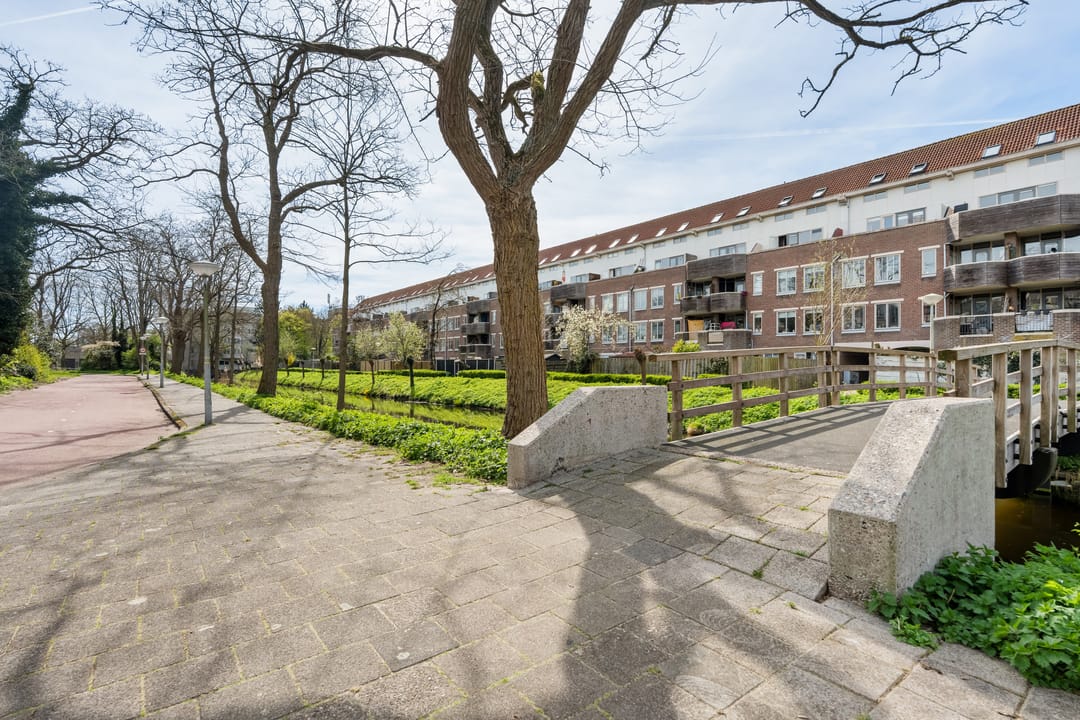 3-Room Apartment with New Bathroom and Balcony in Amsterdam Gein — 26