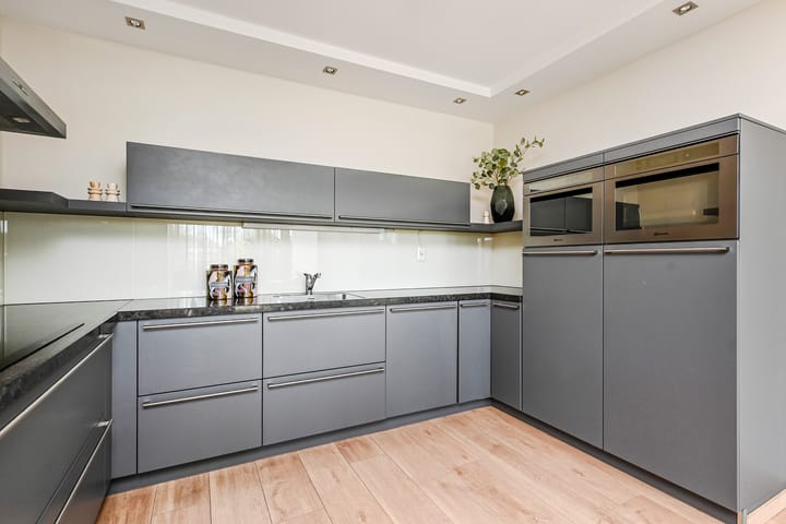 Foto 2 van Secretaris Verhoeffweg 11-M