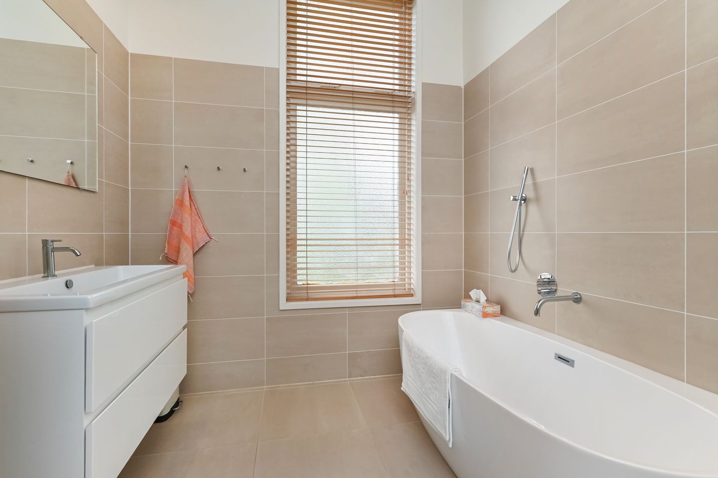 Foto 35 van Doornstraat 11