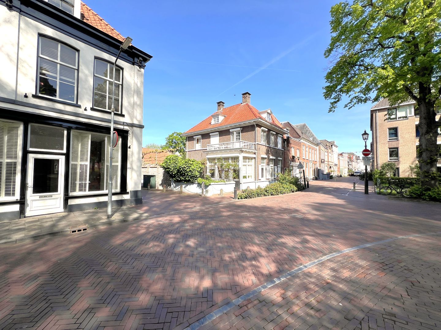 Bekijk foto 3 van Kerkplein 6