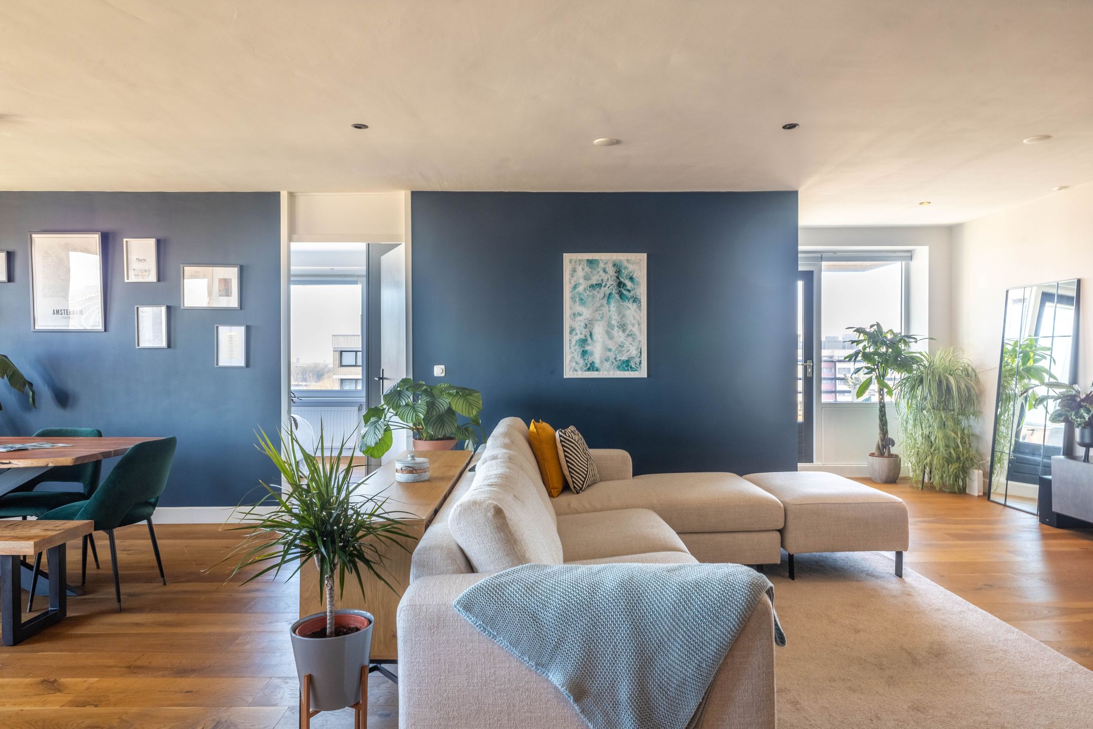 Renovated Corner Apartment with Panoramic Sloterplas Views on Top Floor — 15