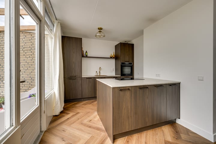 Photo 3 of Willem-Alexanderplantsoen 31