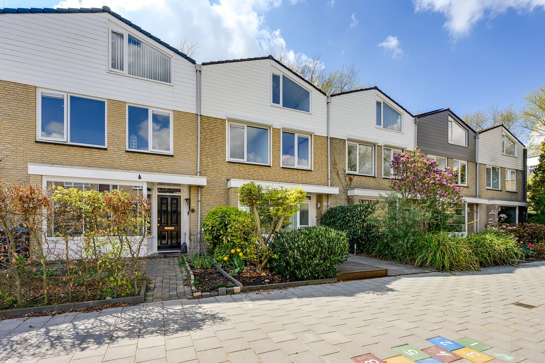 Photo 8 of Willem-Alexanderplantsoen 31