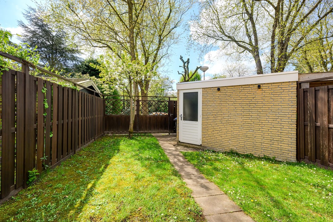 Photo 38 of Willem-Alexanderplantsoen 31