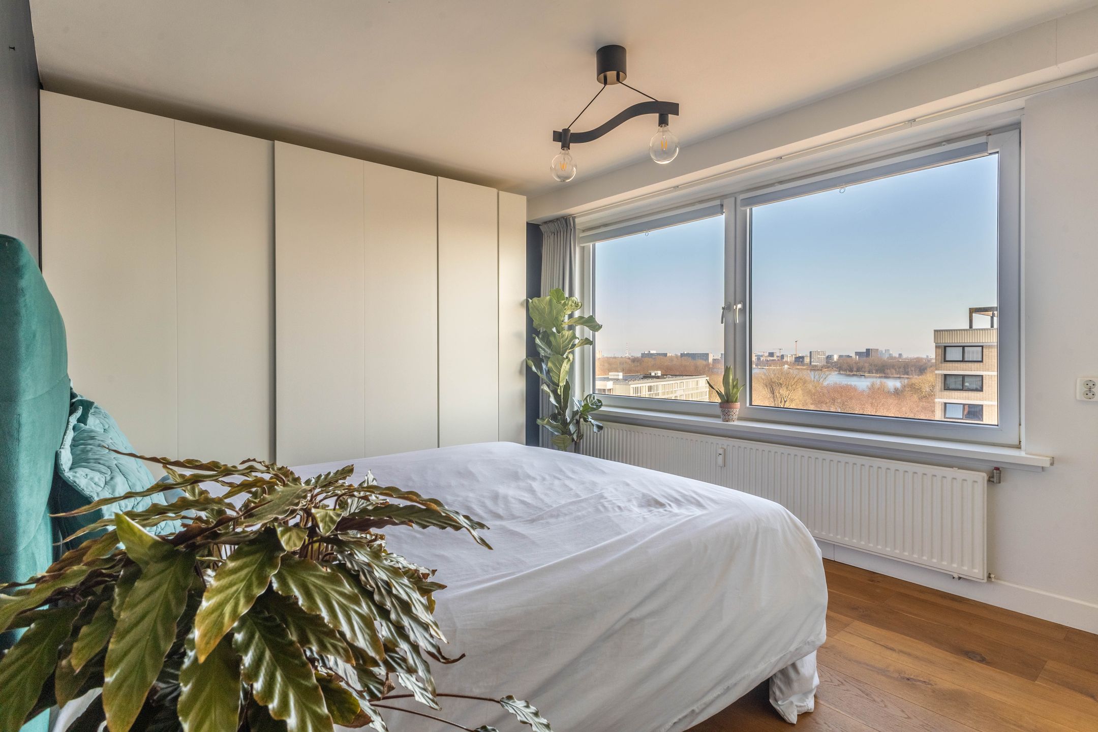 Renovated Corner Apartment with Panoramic Sloterplas Views on Top Floor — 18