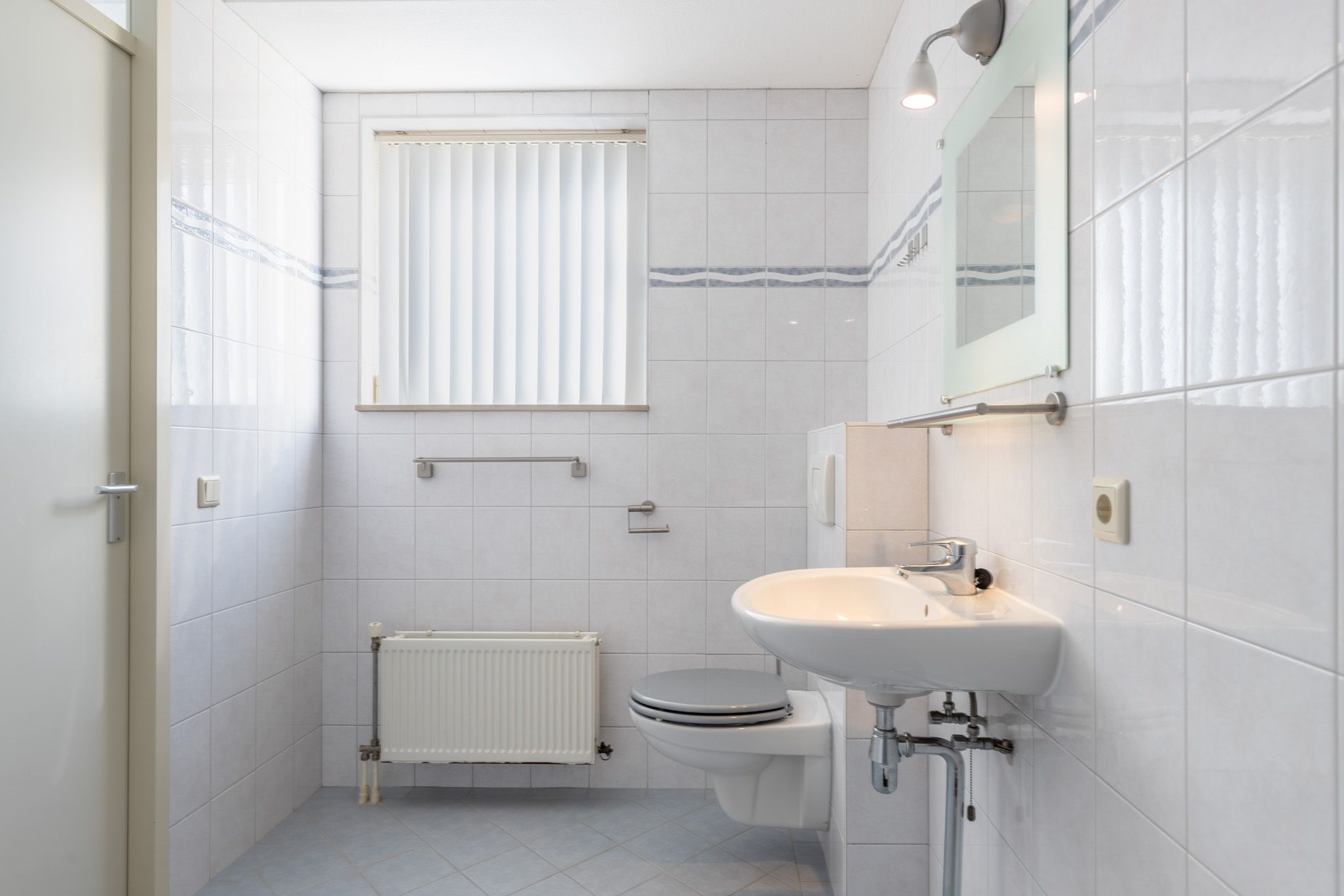 Modern terraced house with south-facing garden in Leimuiden — 21