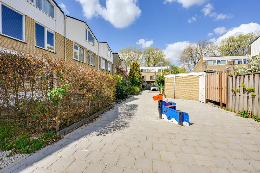 Photo 41 of Willem-Alexanderplantsoen 31