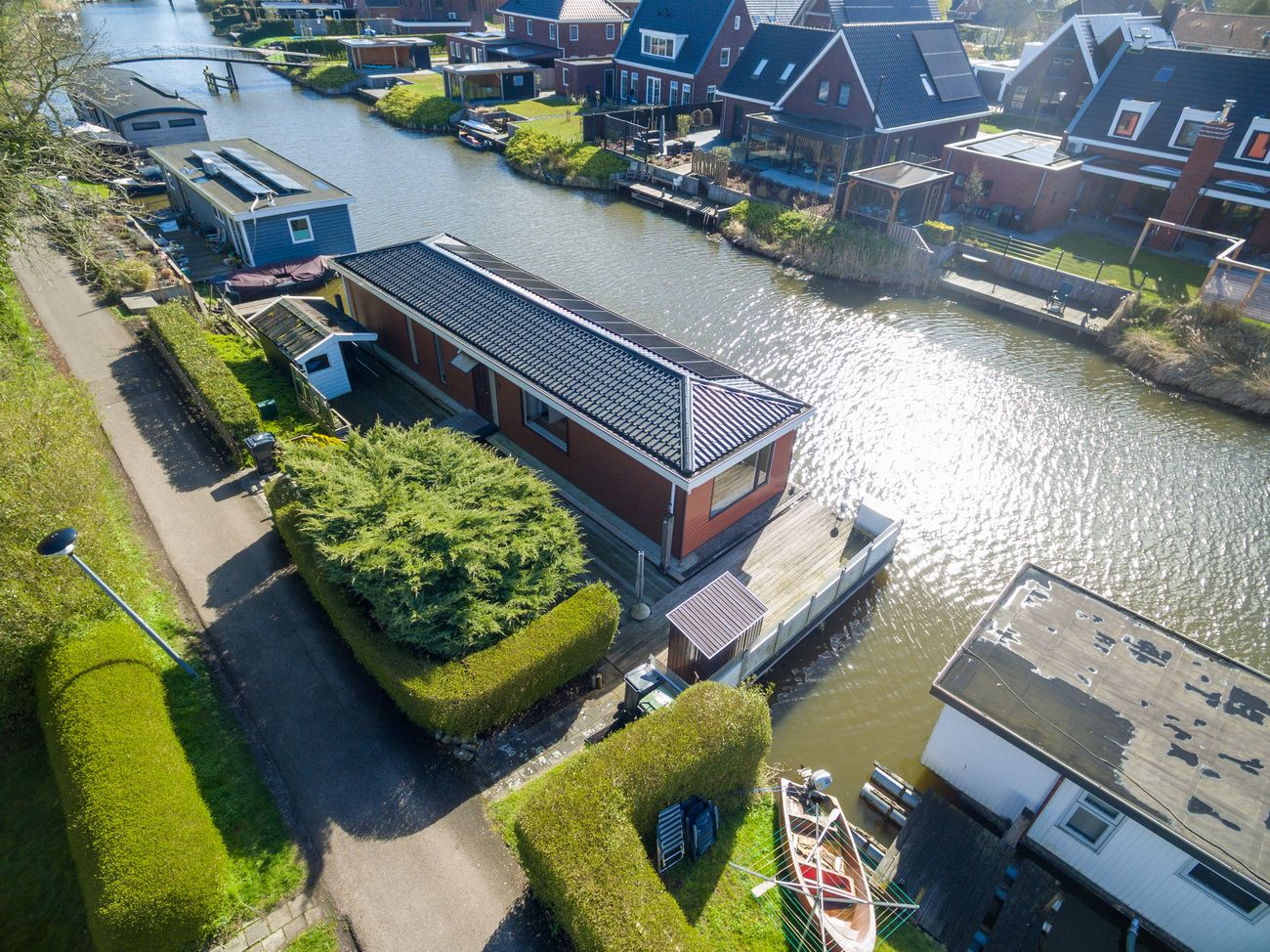 Comfortable Spruyt Houseboat with Sunny Terrace in Appingedam — 29