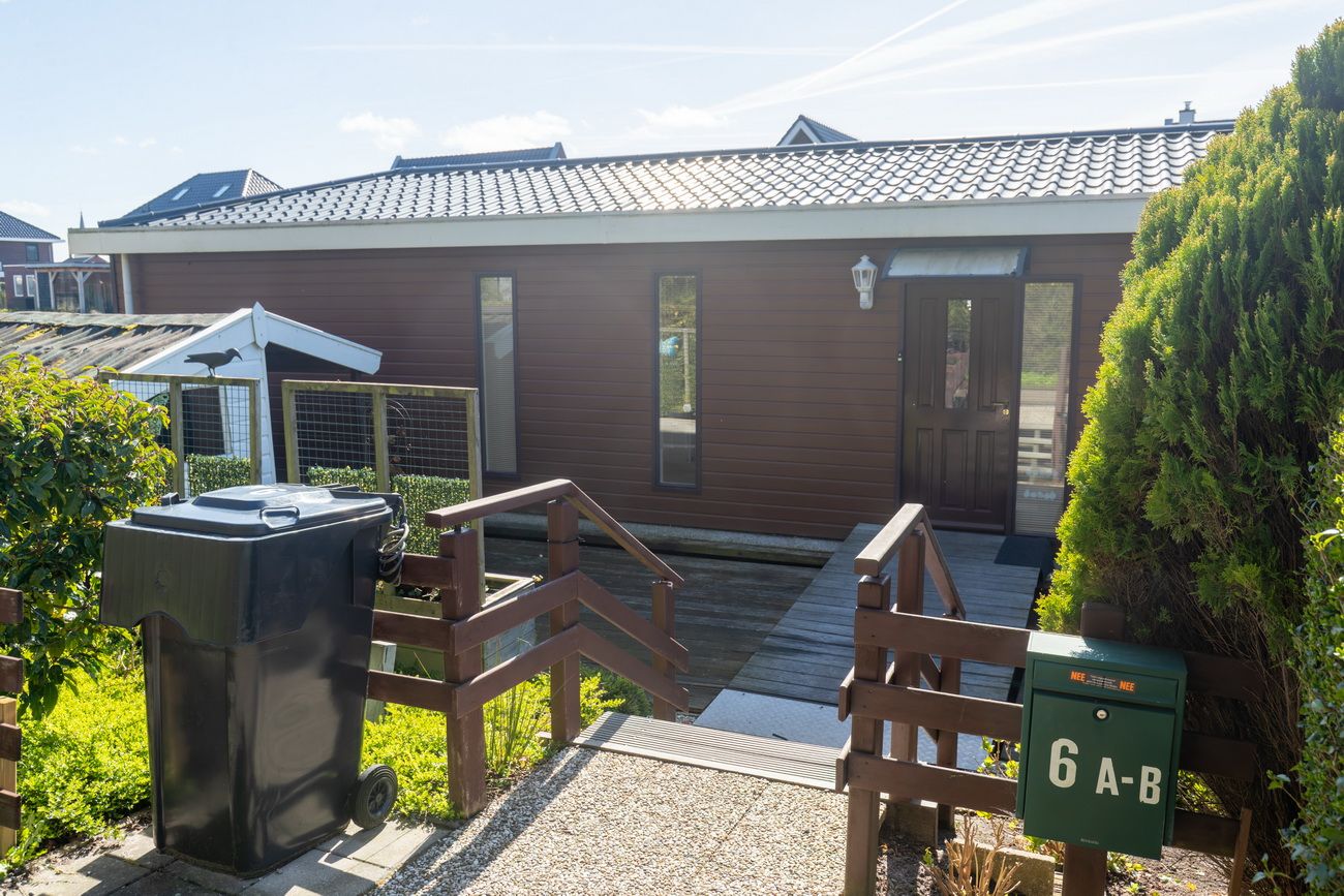 Comfortable Spruyt Houseboat with Sunny Terrace in Appingedam — 20