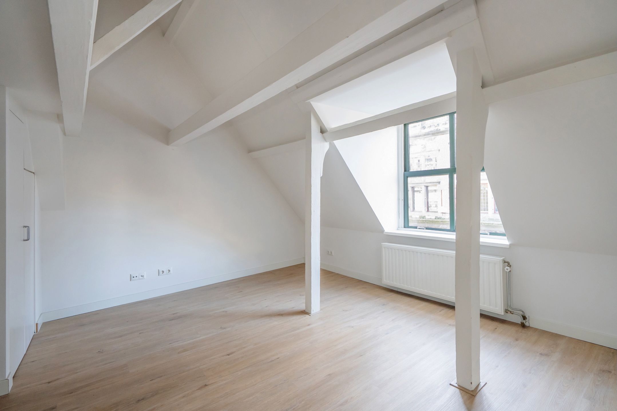 Foto 3 van Markt 8-B