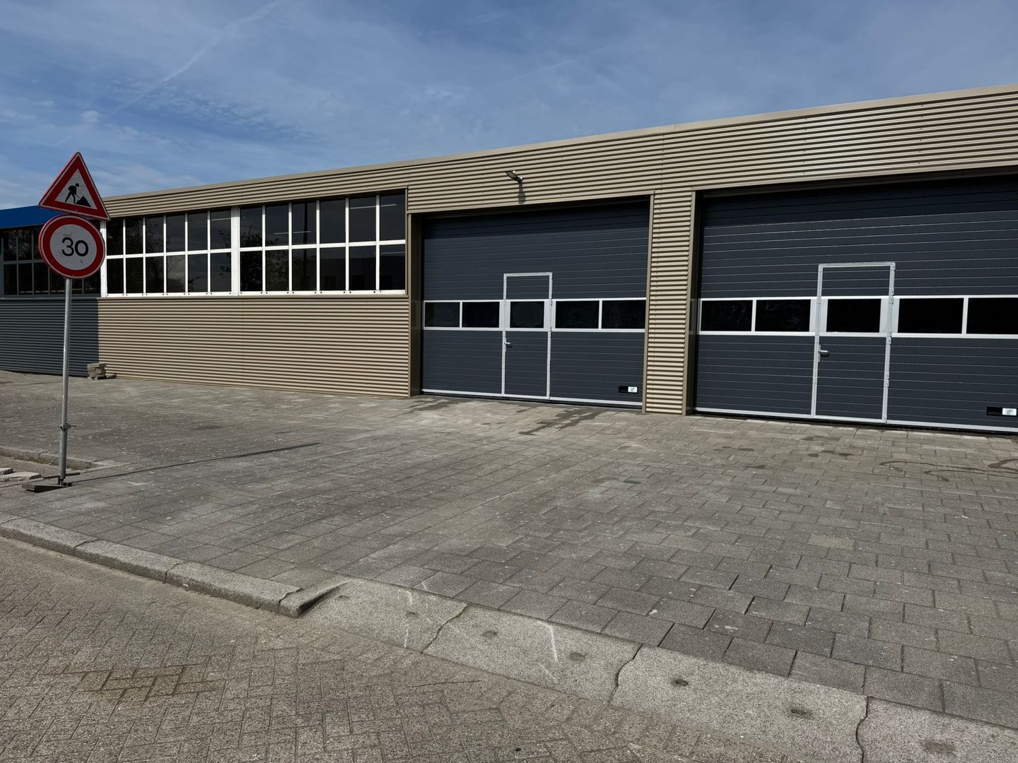 Bekijk foto 1 van Swaneblakestraat 7