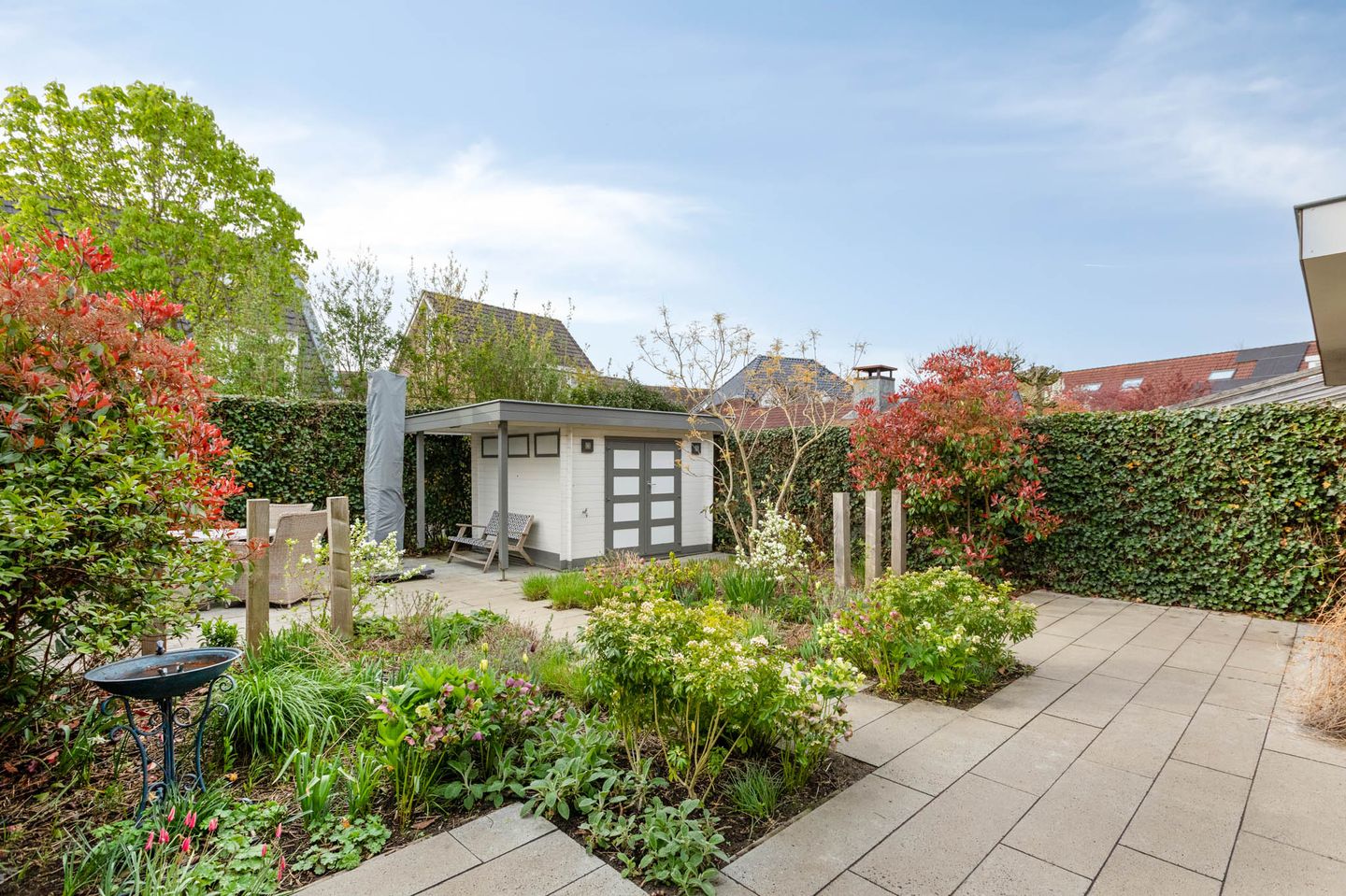 Spacious family home with 5 bedrooms in green Doetinchem neighbourhood — 35