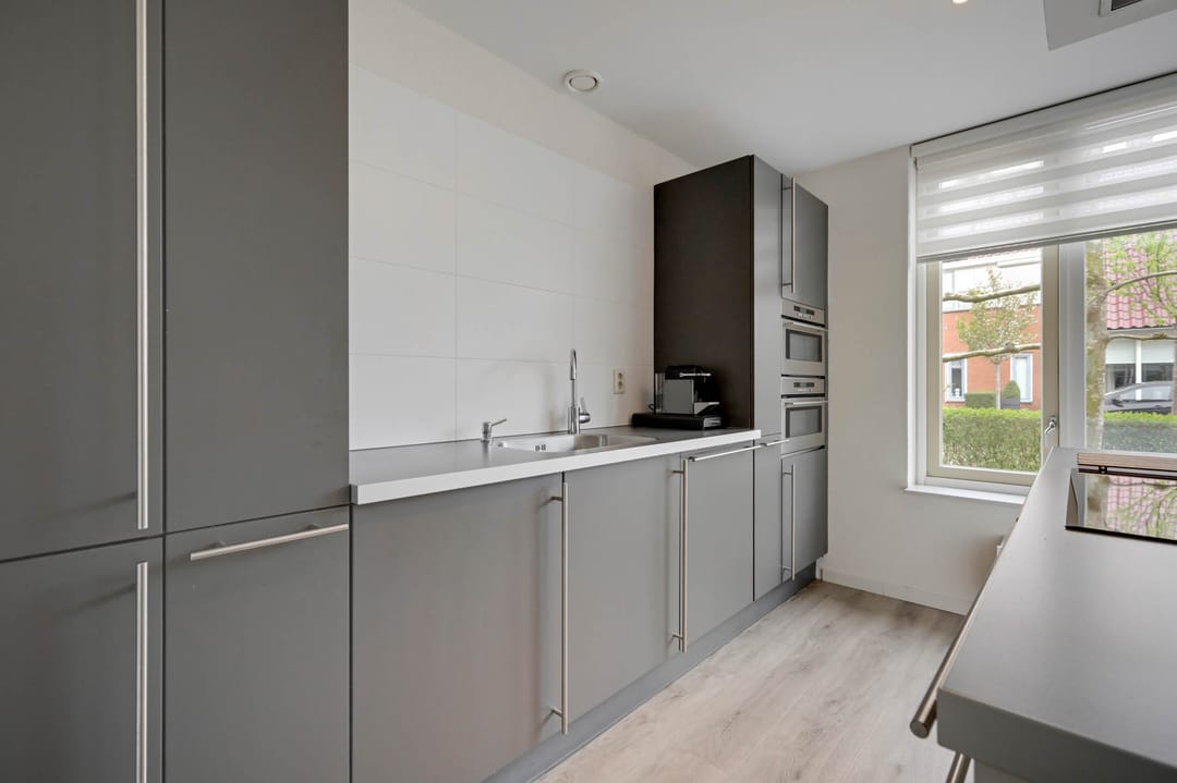 Spacious family home with 5 bedrooms in green Doetinchem neighbourhood — 26