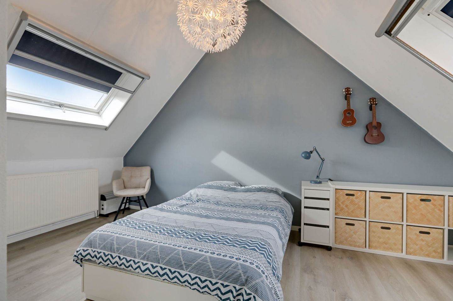 Spacious family home with 5 bedrooms in green Doetinchem neighbourhood — 49