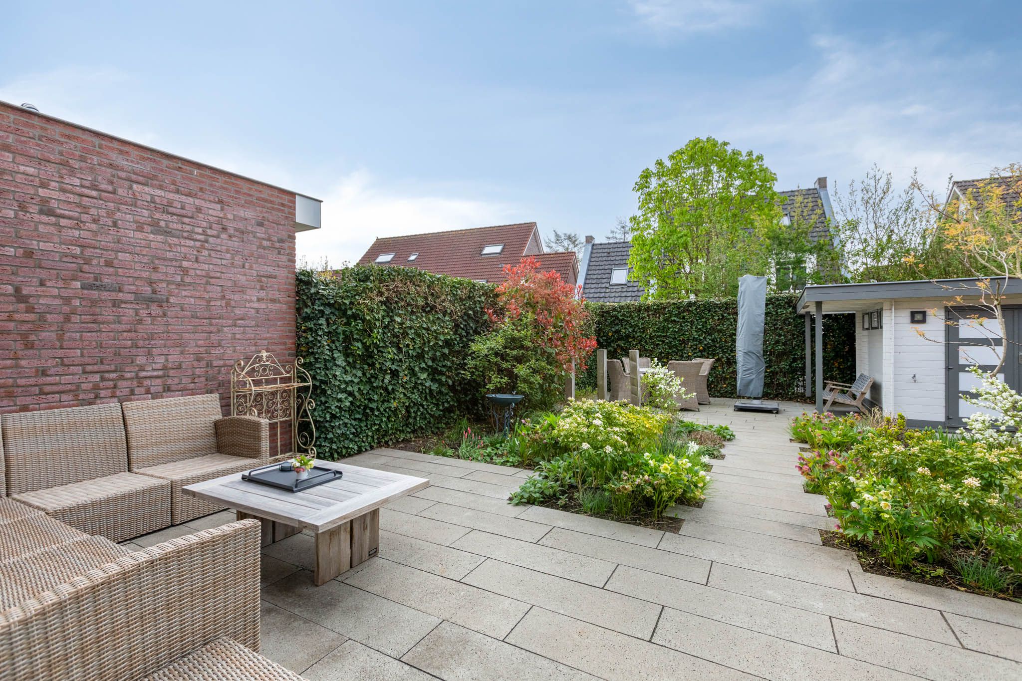 Spacious family home with 5 bedrooms in green Doetinchem neighbourhood — 33