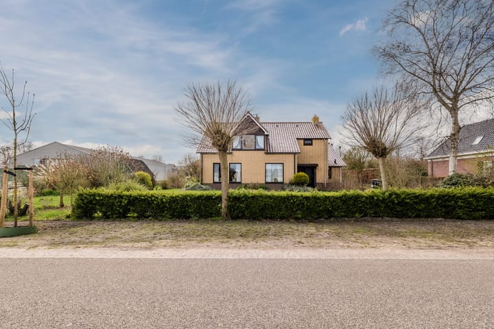 Photo 2 of Kastanjelaan 1-B