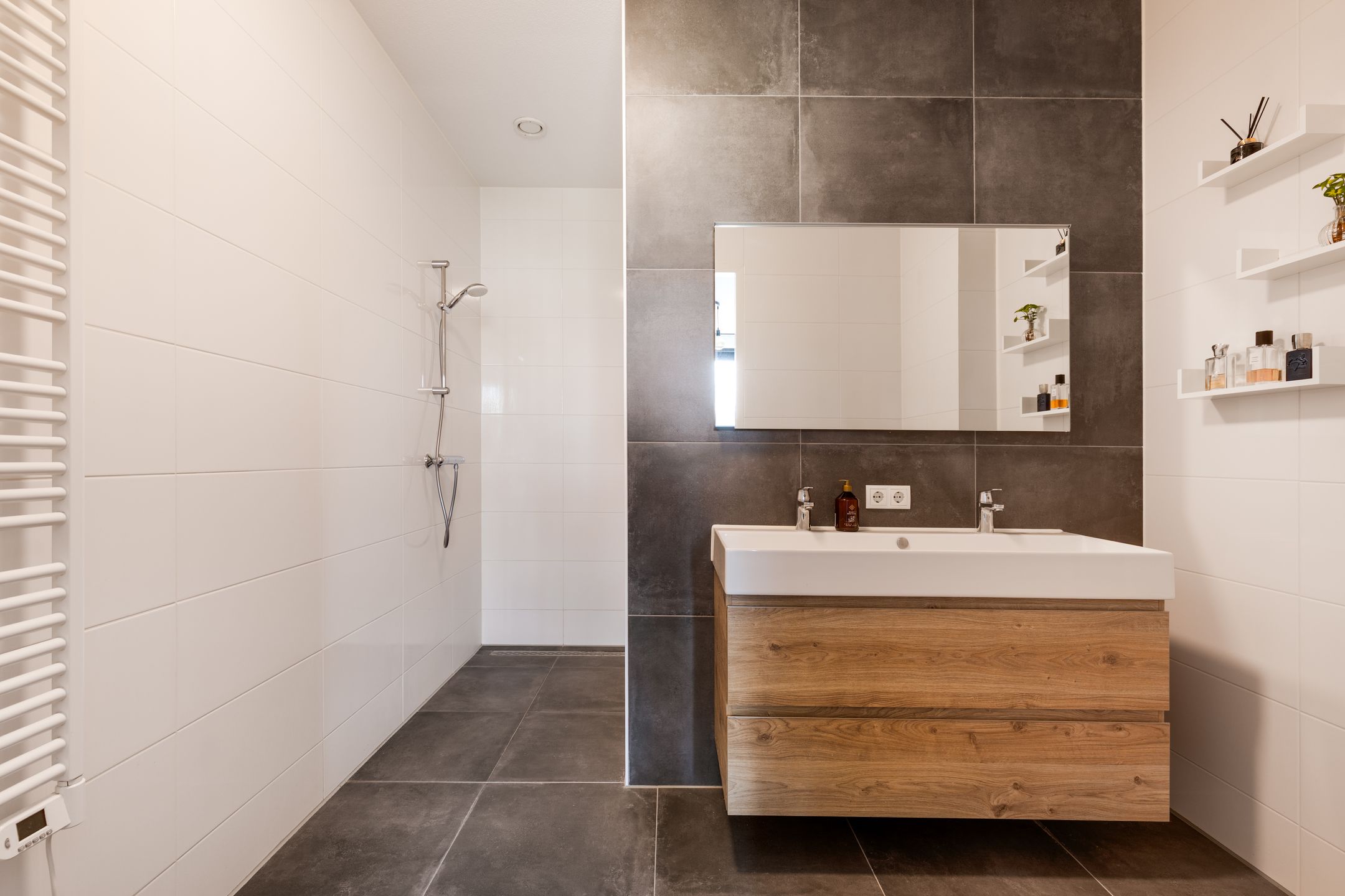 Foto 15 van Edward Jennerstraat 328-A