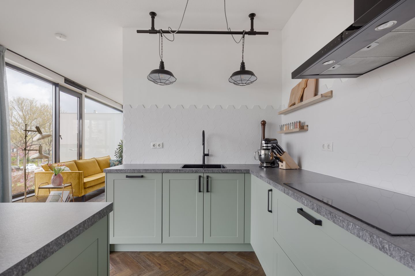 Foto 10 van Edward Jennerstraat 328-A