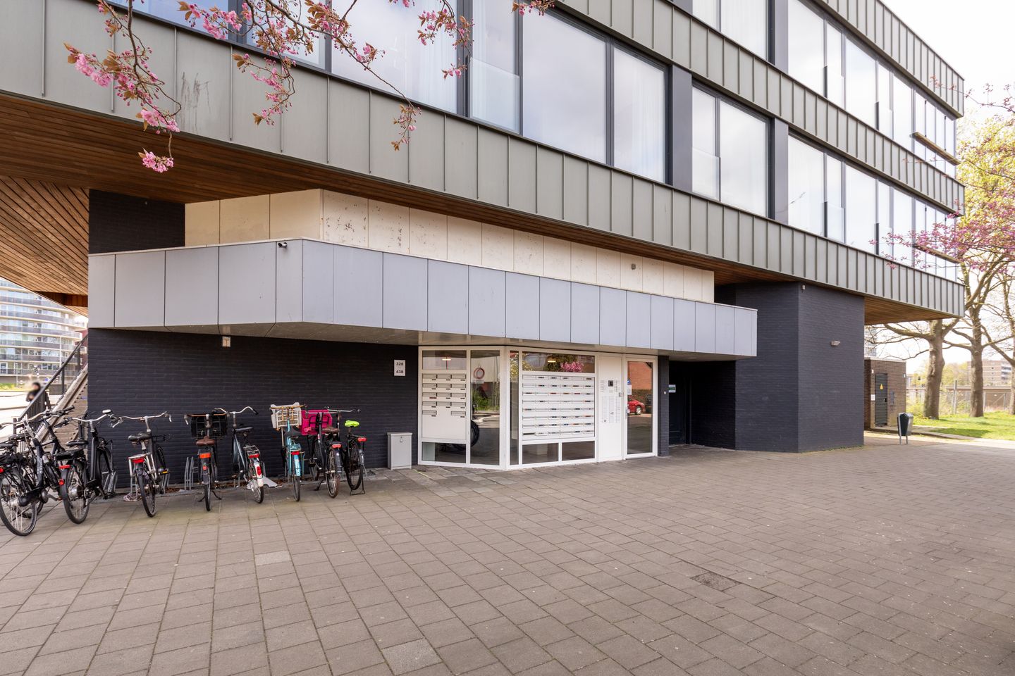 Foto 19 van Edward Jennerstraat 328-A