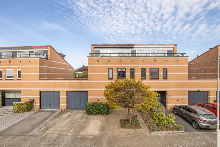 Photo 4 of Albert Schweitzerstraat 27