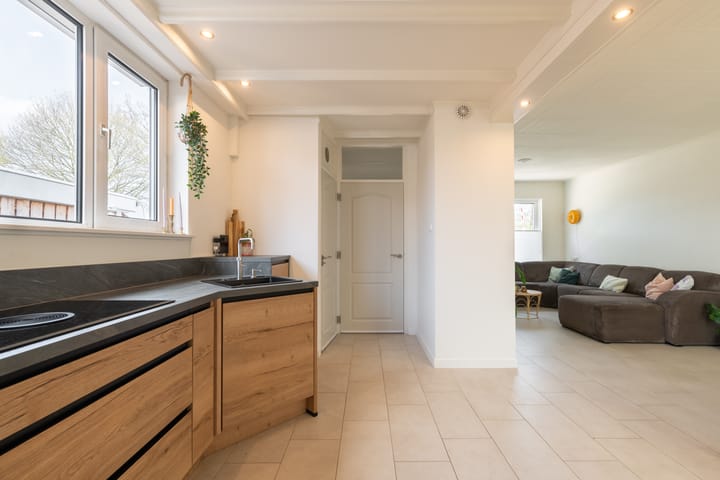 Photo 3 of Parkweg 66