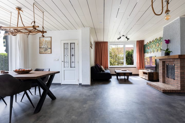 Photo 3 of Looierweg 17