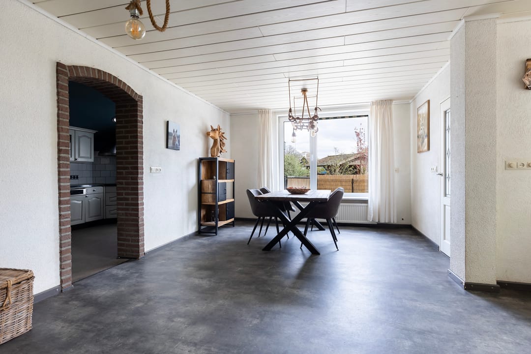 Photo 11 of Looierweg 17