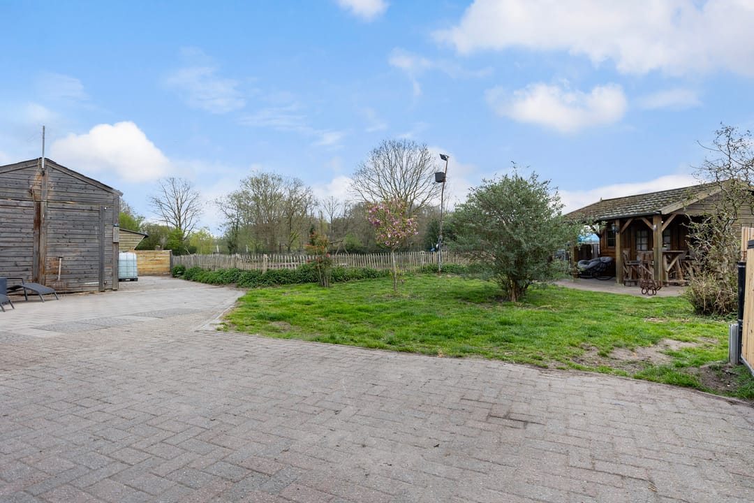 Photo 23 of Looierweg 17