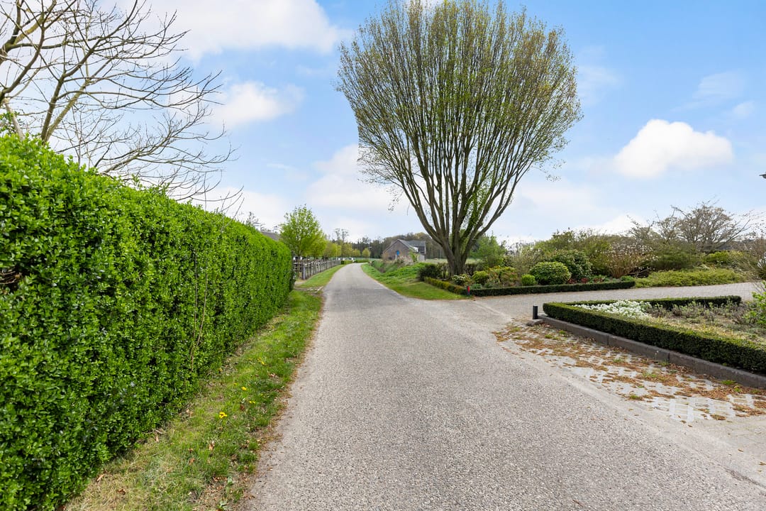 Photo 28 of Looierweg 17