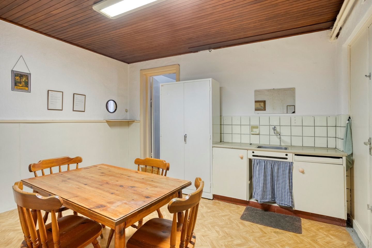 Spacious 1920s Detached Home with Large Garden and Former Shop Space in Herkenbosch — 14