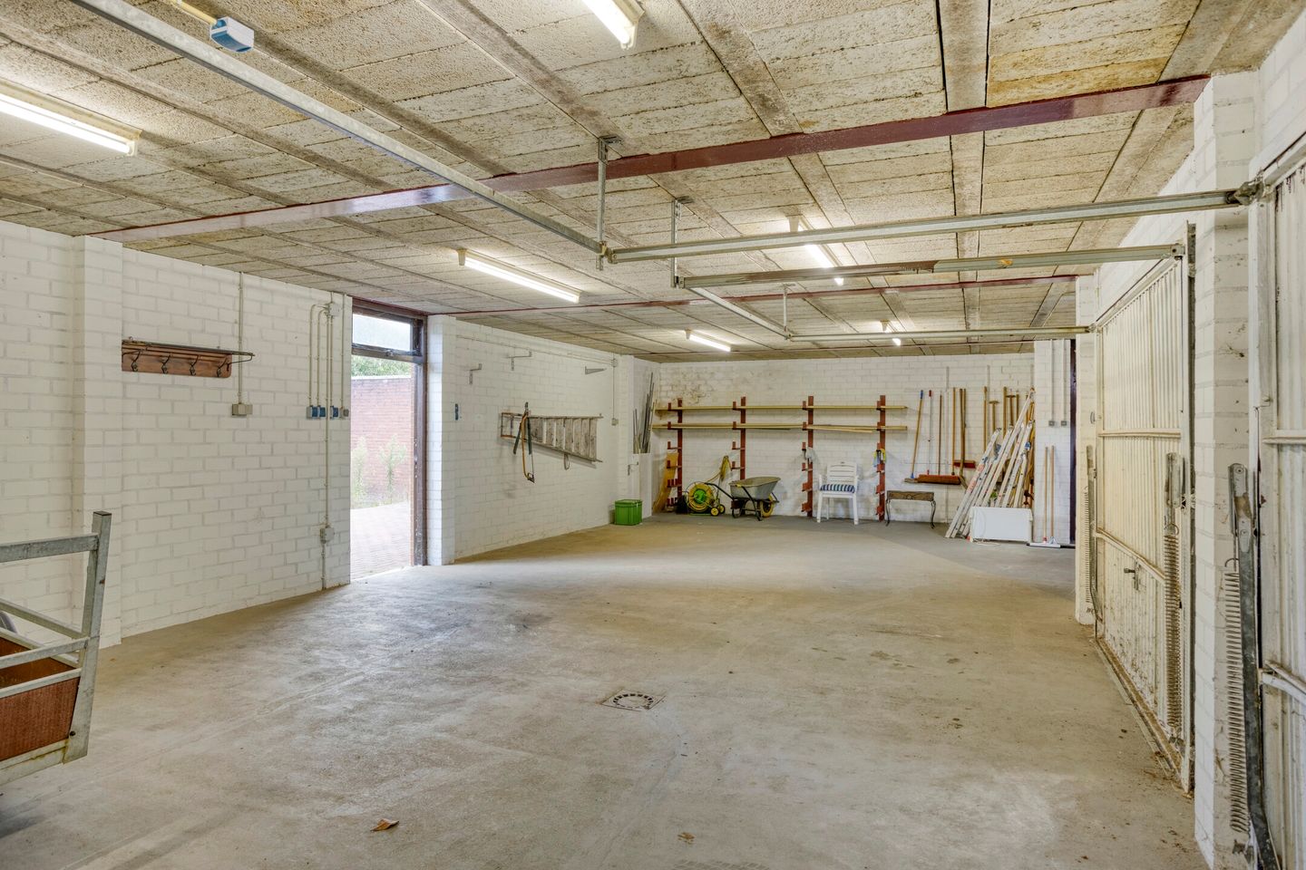 Spacious 1920s Detached Home with Large Garden and Former Shop Space in Herkenbosch — 35