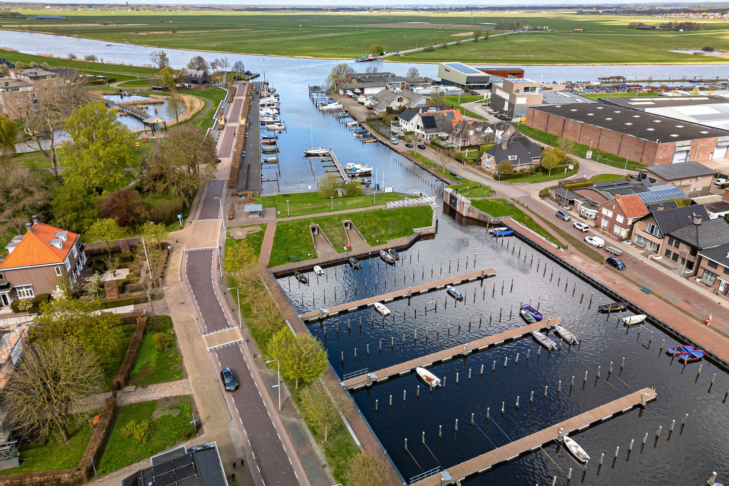 Foto 10 van Lisdodde 28