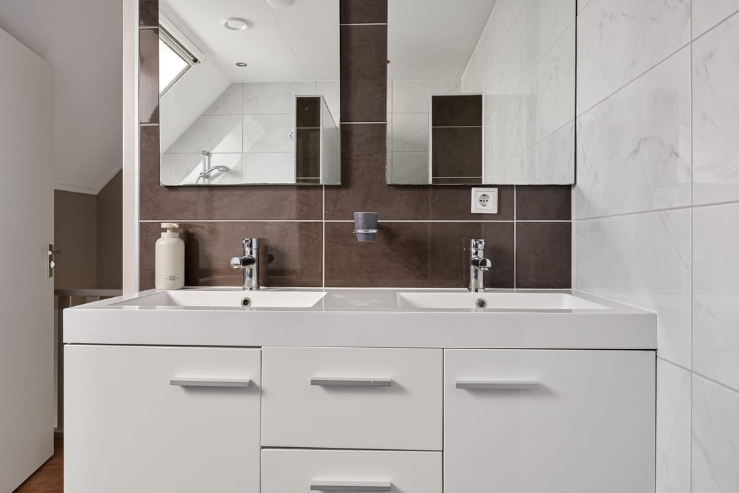 Foto 43 van Lisdodde 28