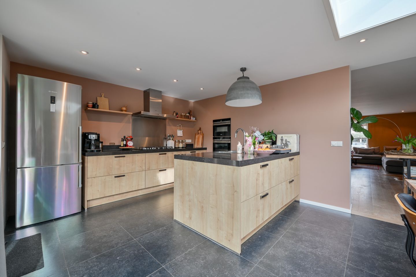 Foto 4 van Rozenobel 25