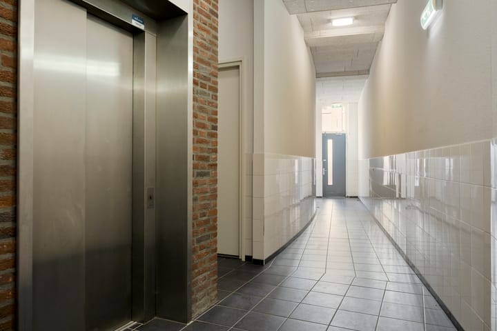 Photo 4 of Leeuwstraat 7-D