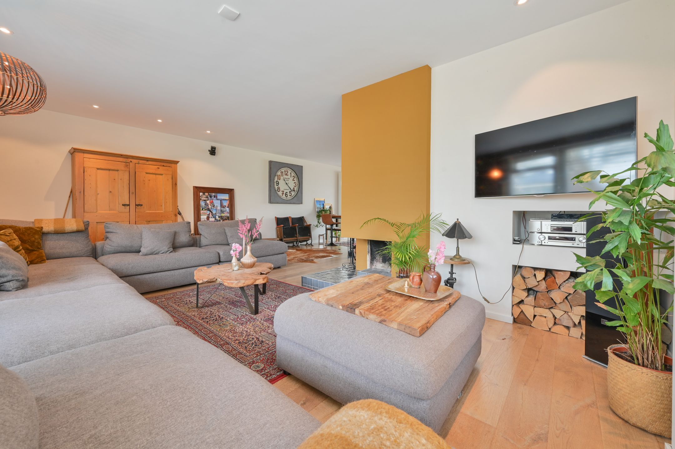 Foto 3 van Rozenobel 25