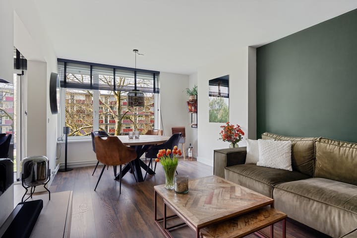 Photo 3 of Johan van de Veldestraat 99