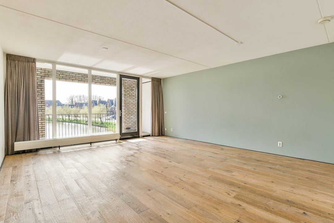 Photo 2 of Zwanebloemweg 37