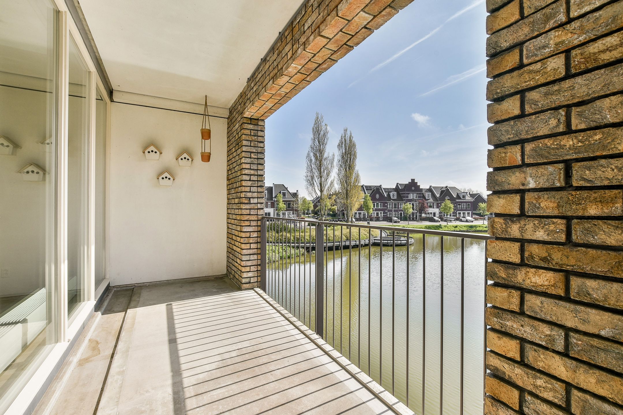 Photo 15 of Zwanebloemweg 37