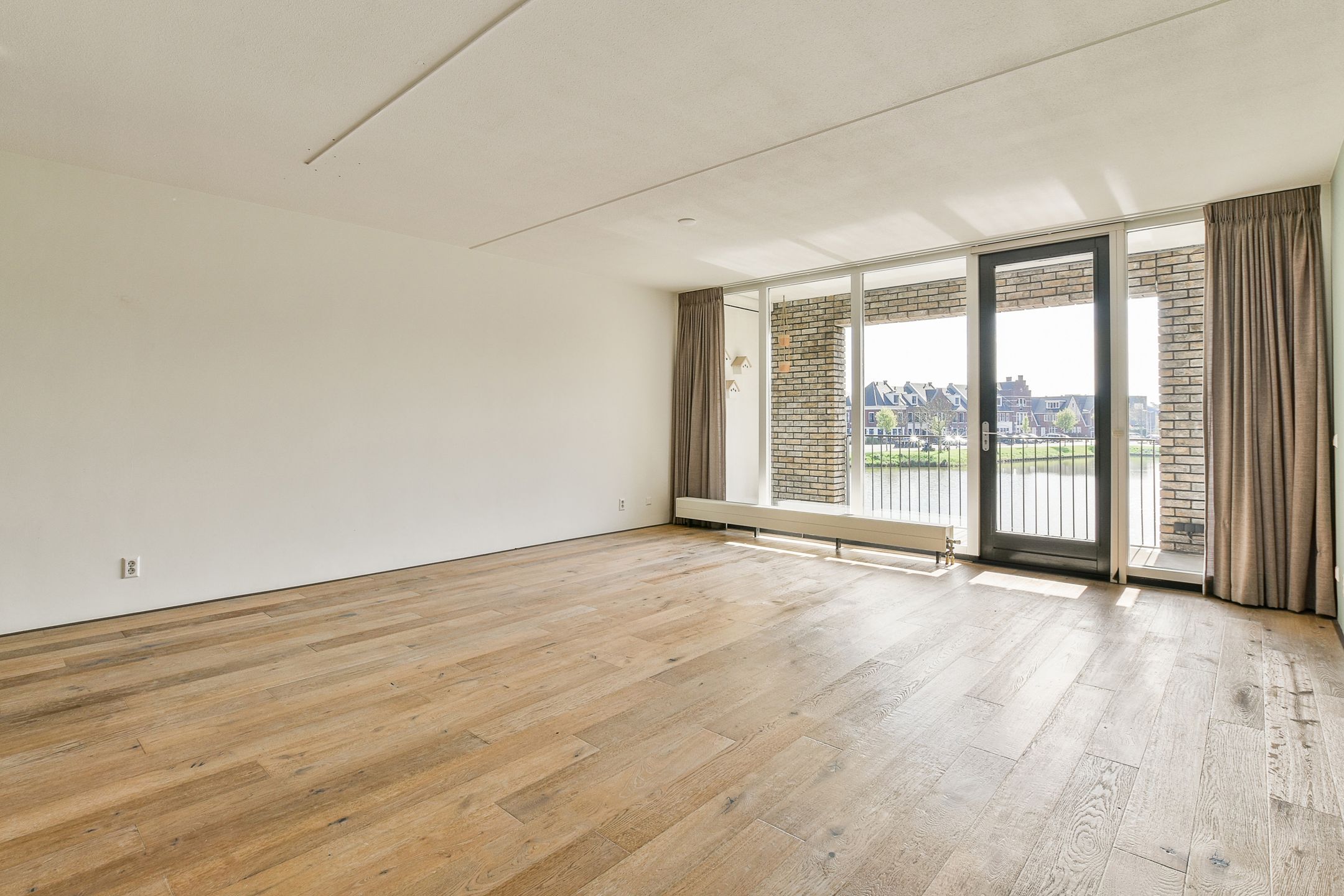 Photo 3 of Zwanebloemweg 37