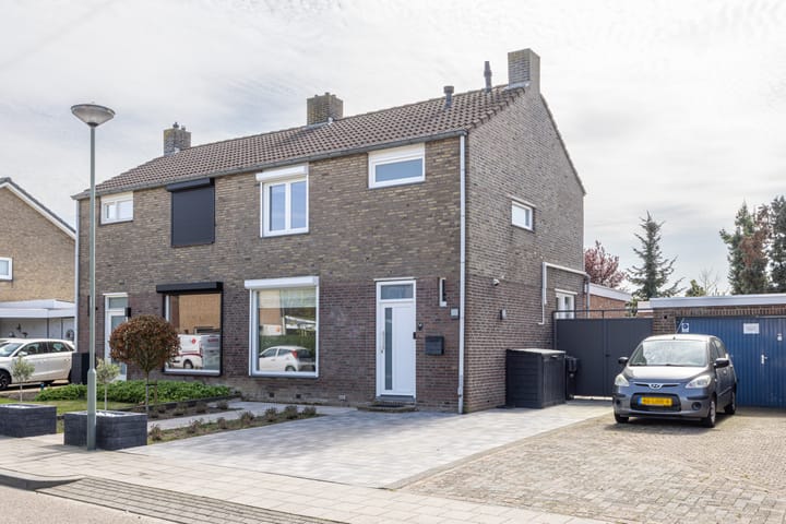 Foto 2 van Ruys de Beerenbroucklaan 58