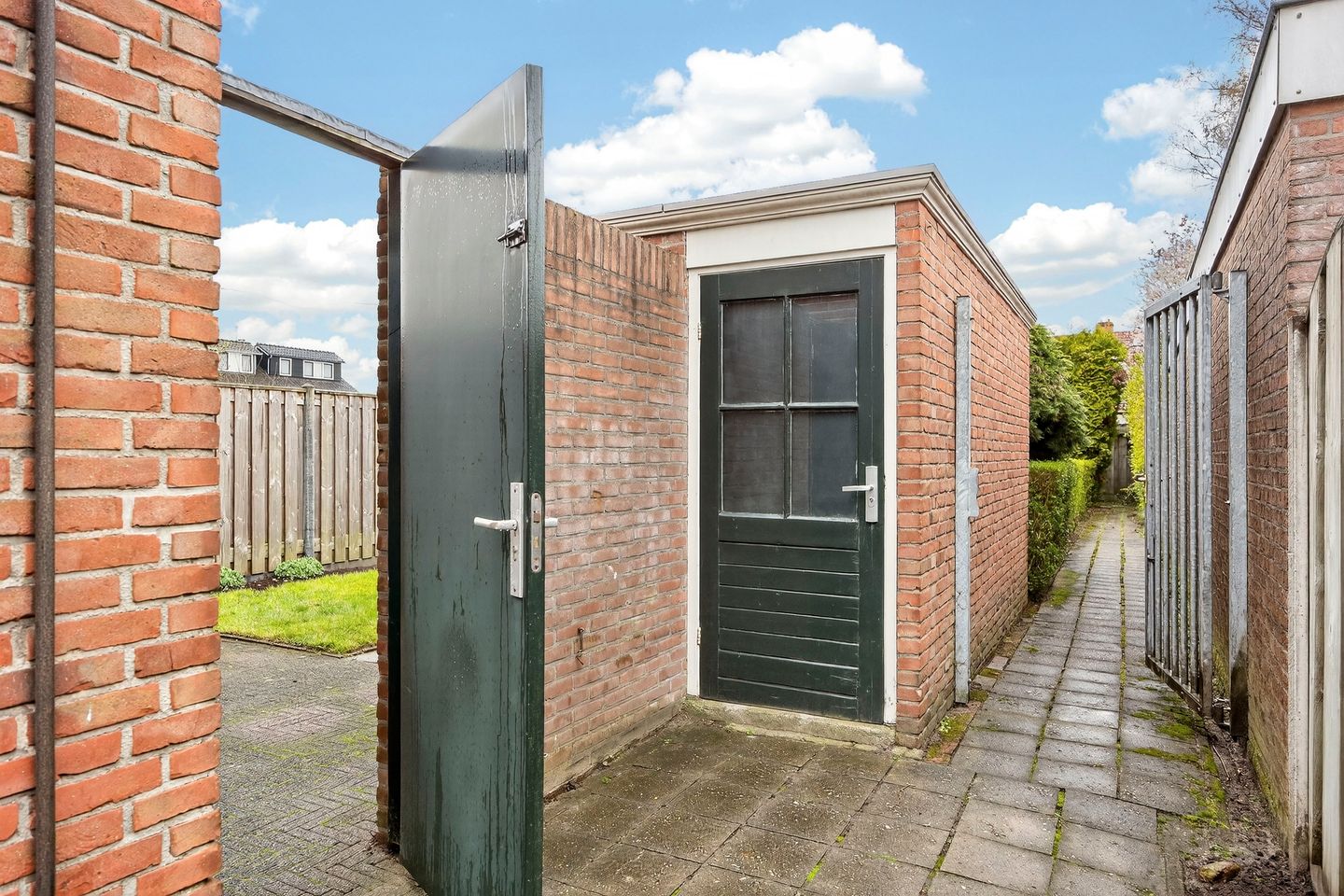 Photo 34 of Berendinastraat 48